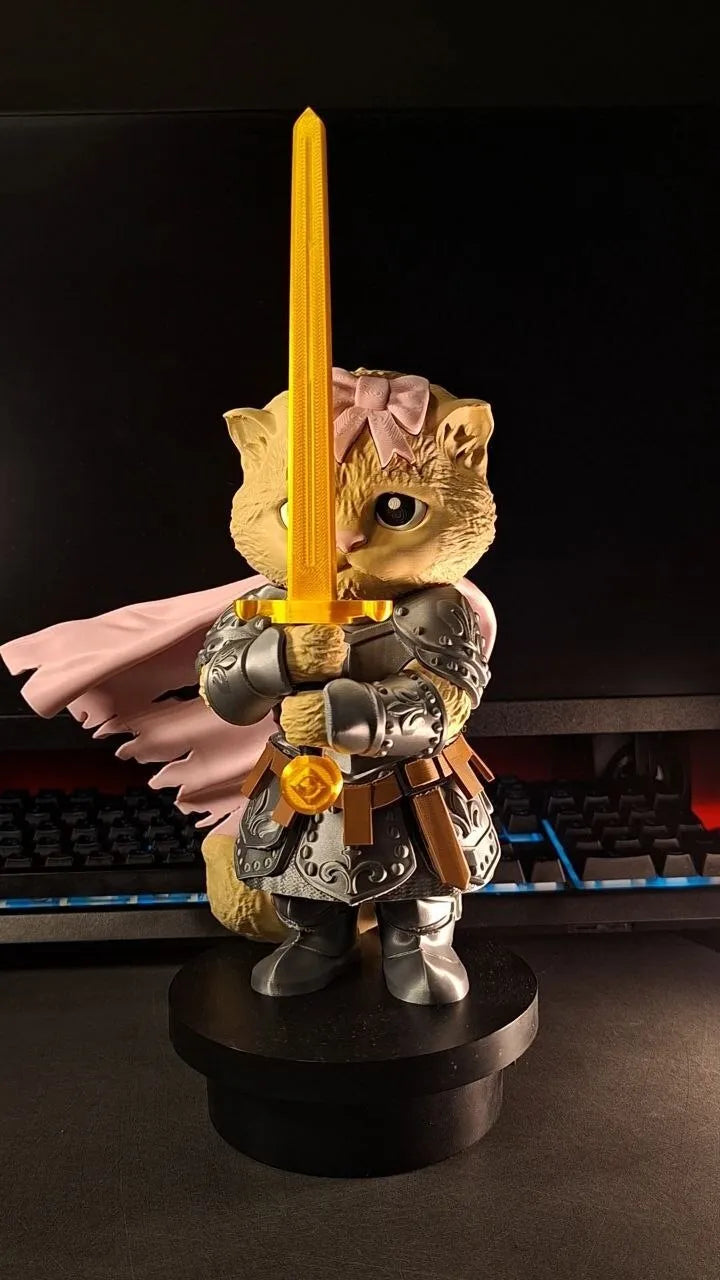 Kitten Knight – Warrior cat Figurine with Sword